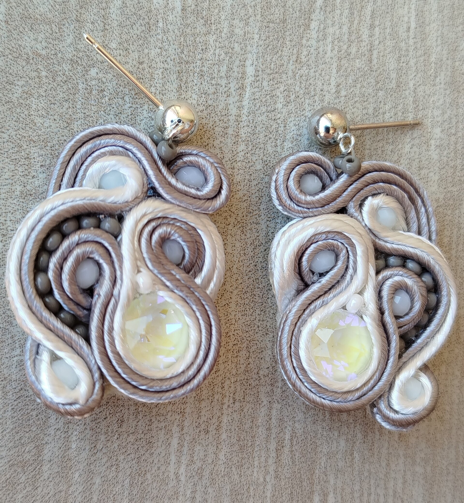 Pendientes Aisha blanco - 1