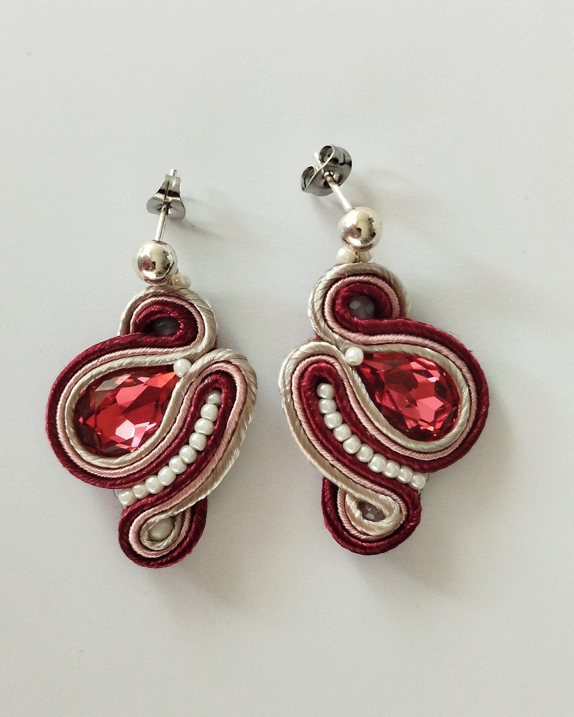 Pendientes Gaia burdeos - 2